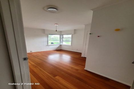 Photo of property in 1 Tiki Street, New Lynn, Auckland, 0600