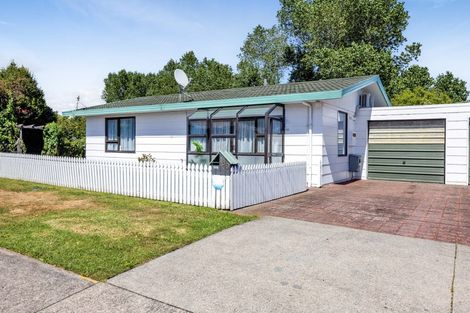 Photo of property in 180 Mangorei Road, Merrilands, New Plymouth, 4312