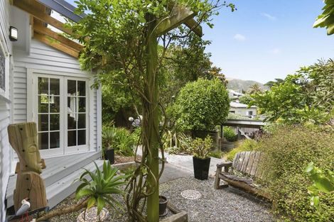 Photo of property in 5a Paneta Street, Paekakariki, 5034