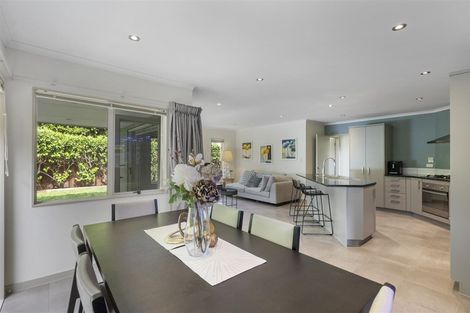 Photo of property in 7 Tranquility Rise, Mellons Bay, Auckland, 2014