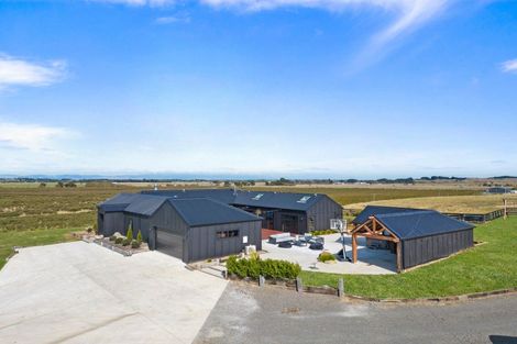 Photo of property in 137 Mchardie Road, Bulls, 4894