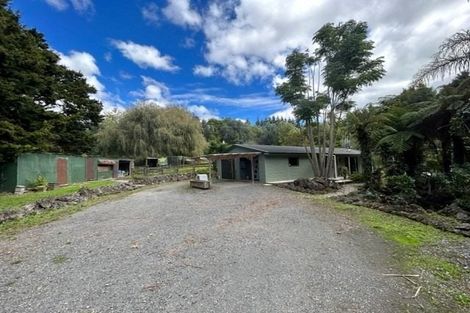 Photo of property in 397 Tauraroa Road, Maungakaramea, Whangarei, 0178