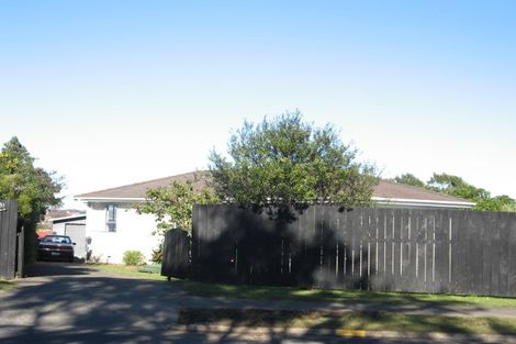 Photo of property in 51 Hobart Crescent, Wattle Downs, Auckland, 2103