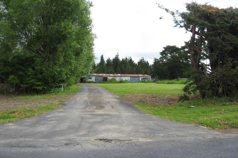 Photo of property in 79 Koraha Road, Kumeu, 0892