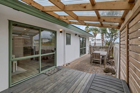 Photo of property in 130 Bream Bay Drive, Ruakaka, 0116