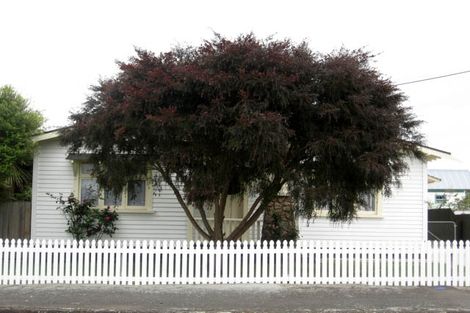 Photo of property in 74 Liverpool Street, Whanganui, 4500