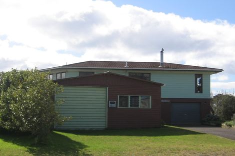 Photo of property in 15 Awatea Street, Mangawhai Heads, Mangawhai, 0505