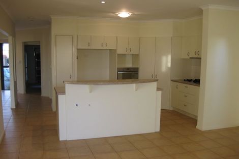 Photo of property in 37 Nautilus Drive, Gulf Harbour, Whangaparaoa, 0930