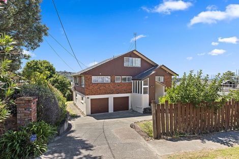 Photo of property in 2/12 Beechwood Road, Rothesay Bay, Auckland, 0630