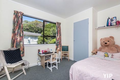 Photo of property in 29 Balliol Drive, Tawa, Wellington, 5028
