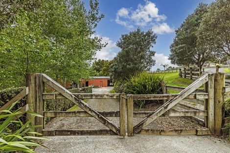 Photo of property in 215 Oyster Point Road, Kaukapakapa, Warkworth, 0984