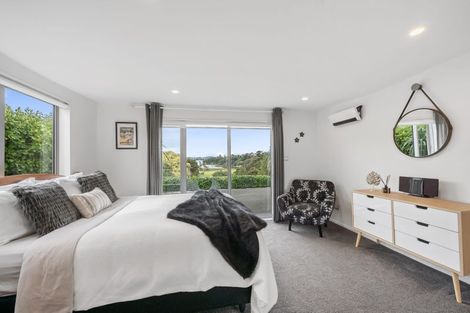 Photo of property in 13 Wilding Avenue, Northcote Point, Auckland, 0627