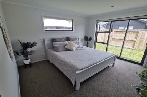 Photo of property in 90 Pakanga Grove, Pyes Pa, Tauranga, 3112