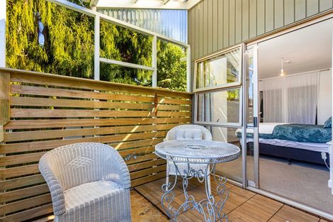 Photo of property in 83 Wood Bay Road, Titirangi, Auckland, 0604