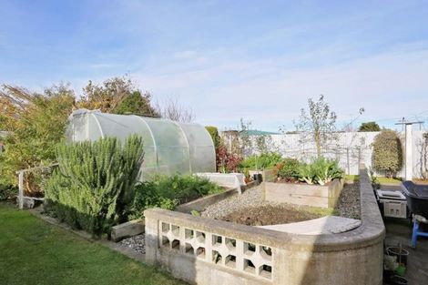 Photo of property in 46 Kilmarnock Street, Wallacetown, 9816