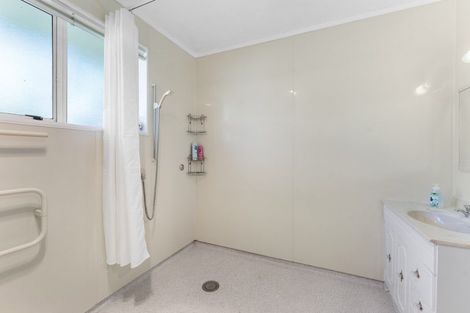 Photo of property in 31 Raukawa Street, Otaki, 5512