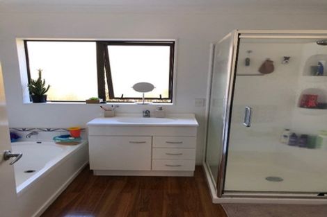 Photo of property in 7a Balmerino Grove, Waikanae, 5036