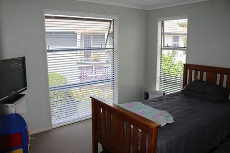 Photo of property in 75 Bruce Pulman Drive, Takanini, 2112
