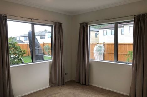 Photo of property in 20 Drumbuoy Drive, Flat Bush, Auckland, 2019
