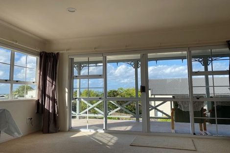 Photo of property in 2/49 Castor Road, Castor Bay, Auckland, 0620