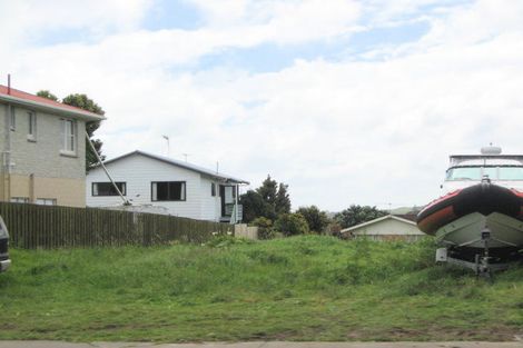 Photo of property in 808 Whangaparaoa Road, Manly, Whangaparaoa, 0930