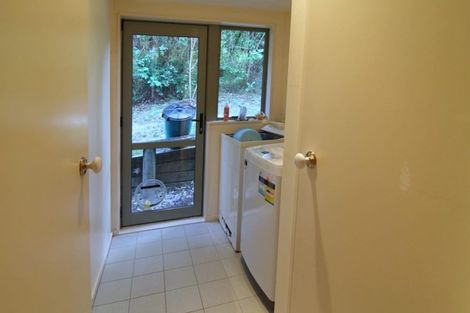 Photo of property in 2/51 Archers Road, Hillcrest, Auckland, 0629