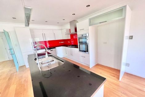 Photo of property in 2 King Richard Place, Browns Bay, Auckland, 0630