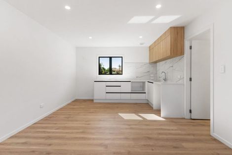 Photo of property in 9 Snell Avenue, Papakura, 2110