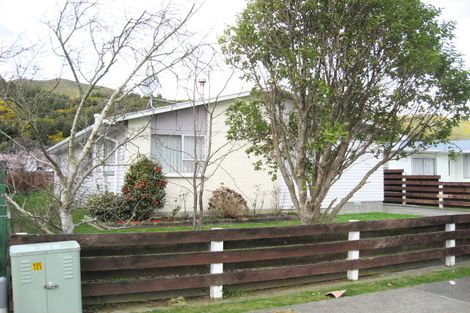 Photo of property in 24 Berkeley Road, Wainuiomata, Lower Hutt, 5014
