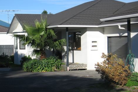 Photo of property in 1/275 Hobsonville Road, Hobsonville, Auckland, 0618