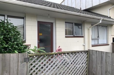 Photo of property in 2/15 Avonhead Road, Avonhead, Christchurch, 8042