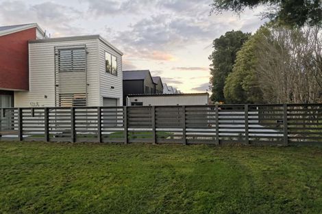 Photo of property in 3 Yellow Pear Lane, Karaka, 2578