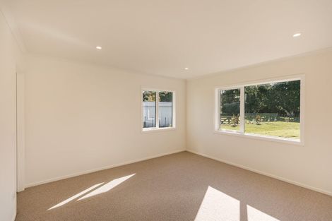 Photo of property in 9 Railway Terrace, Ohau, 5570