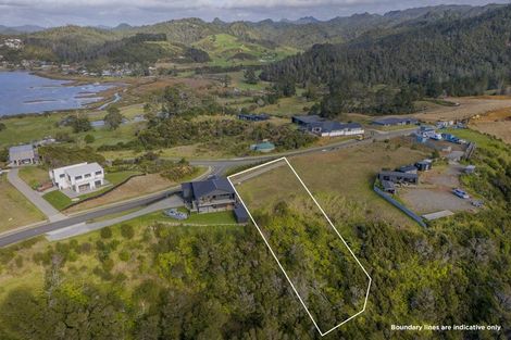 Photo of property in 18 Azimuth Road, Tairua, 3508