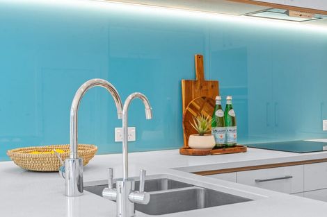 Photo of property in 11f Clearwater Cove, West Harbour, Auckland, 0618