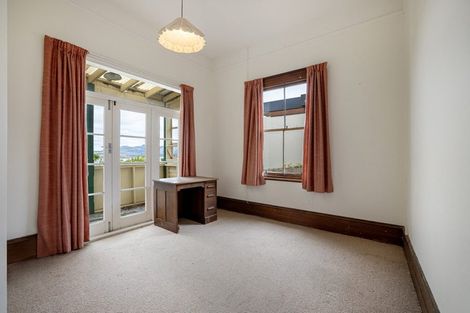 Photo of property in 21 Exeter Street, Lyttelton, 8082