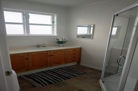 Photo of property in 363 Whangaparaoa Road, Stanmore Bay, Whangaparaoa, 0932