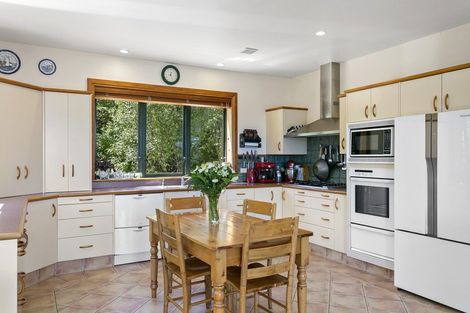 Photo of property in 40 Whakamoenga Point, Acacia Bay, Taupo, 3385