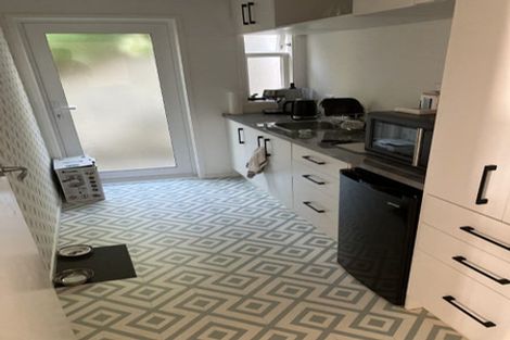 Photo of property in 186 Paremata Road, Paremata, Porirua, 5024