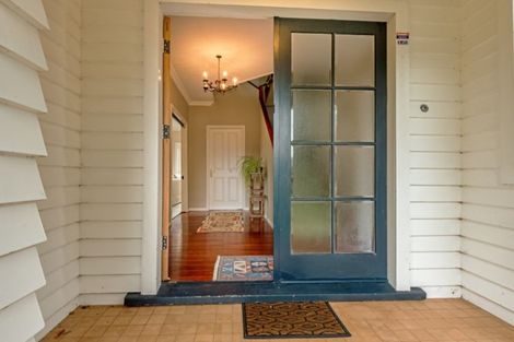 Photo of property in 6 Montgomery Terrace, Hokowhitu, Palmerston North, 4410