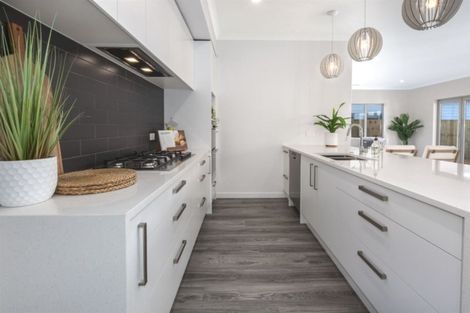 Photo of property in 9 Breakwater Way, Whitby, Porirua, 5024