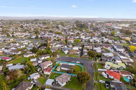 Photo of property in 16 Neems Place, Manurewa, Auckland, 2102