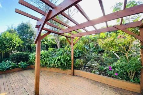 Photo of property in 7 Laurina Road, Sunnynook, Auckland, 0620