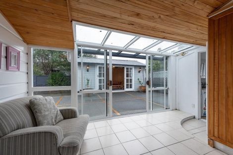 Photo of property in 28 Whites Line West, Woburn, Lower Hutt, 5010