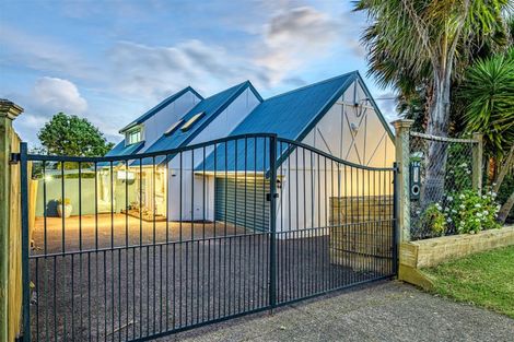 Photo of property in 164 Sturges Road, Henderson, Auckland, 0612