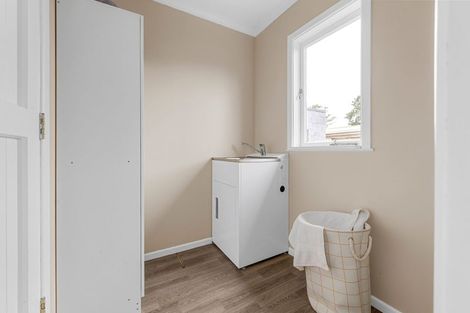 Photo of property in 39 Pollen Crescent, Melville, Hamilton, 3206