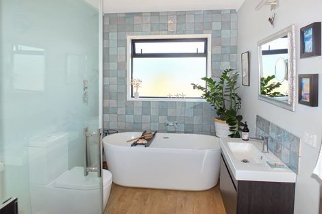 Photo of property in 9 Lakeview Drive, Foxton Beach, Foxton, 4815