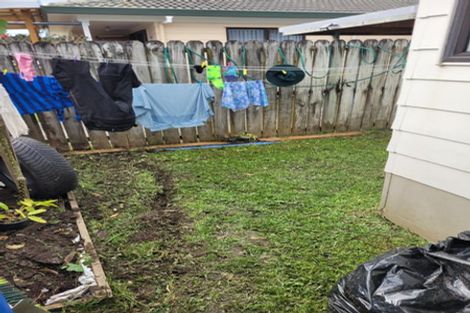 Photo of property in 1/217 Waitemata Drive, Ranui, Auckland, 0612