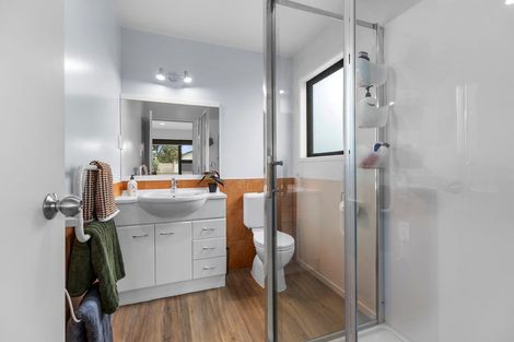 Photo of property in 10 Paua Cove, Papamoa Beach, Papamoa, 3118