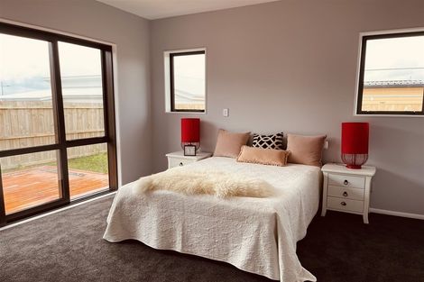 Photo of property in 55 Clarks Beach Road, Clarks Beach, 2122